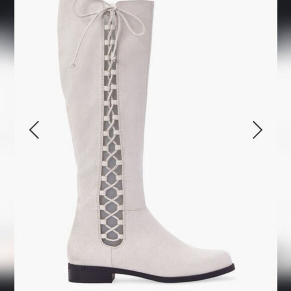 Boots - Picture 1 of 5